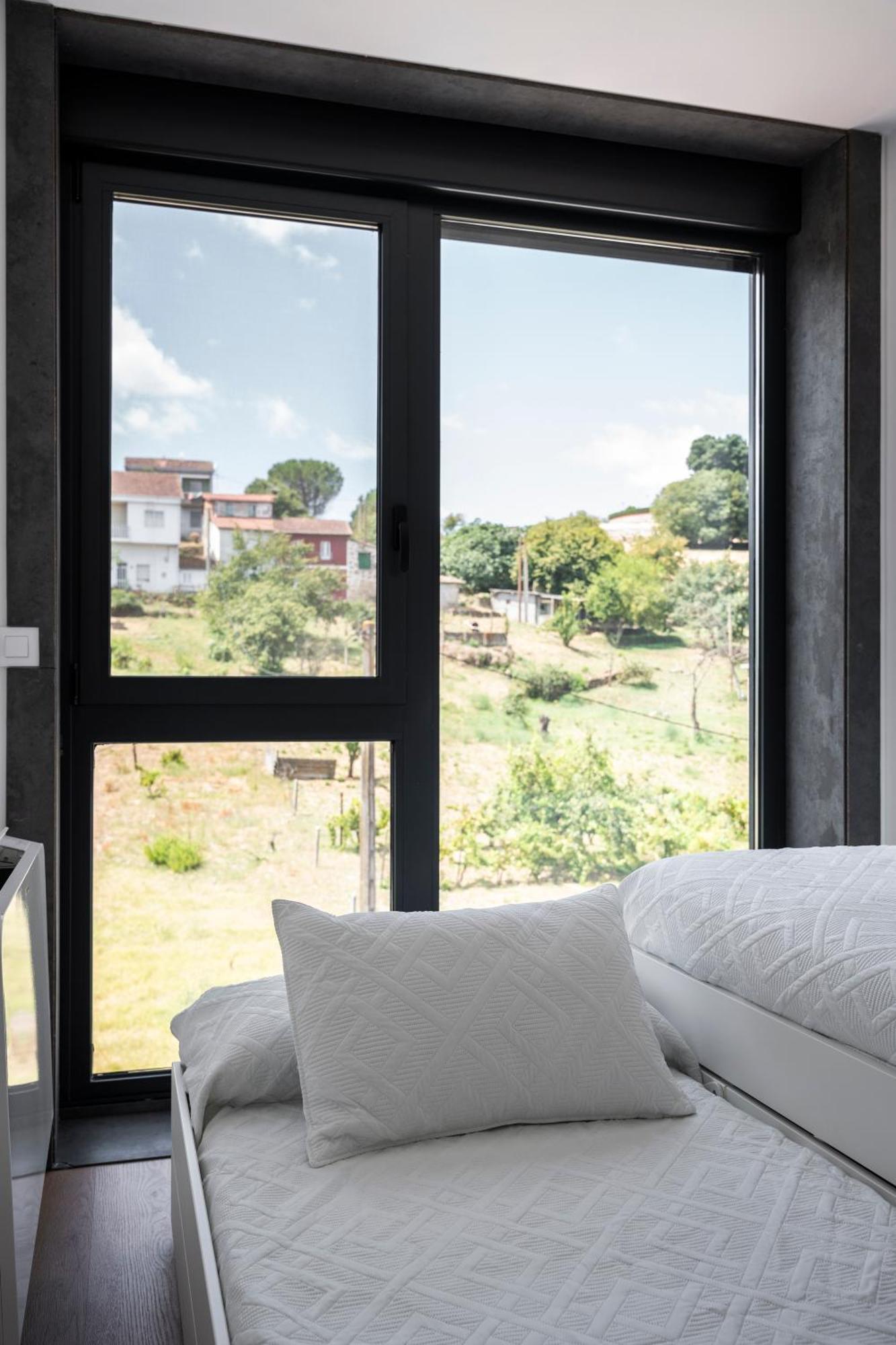 Urbanfive Apartamentos Ourense Centro Екстер'єр фото