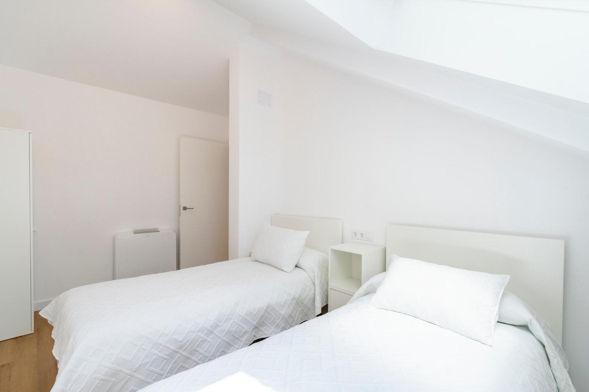 Urbanfive Apartamentos Ourense Centro Екстер'єр фото
